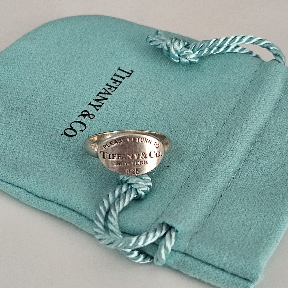 Tiffany & Co. Sterling Silver Return to Tiffany Ring